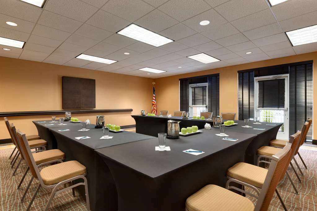Homewood Suites Fort Myers Airport - Fgcu Konforlar fotoğraf
